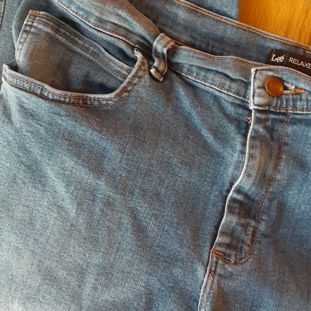 Lee relaxed fit straight leg petite jeans - Picture 3 of 6